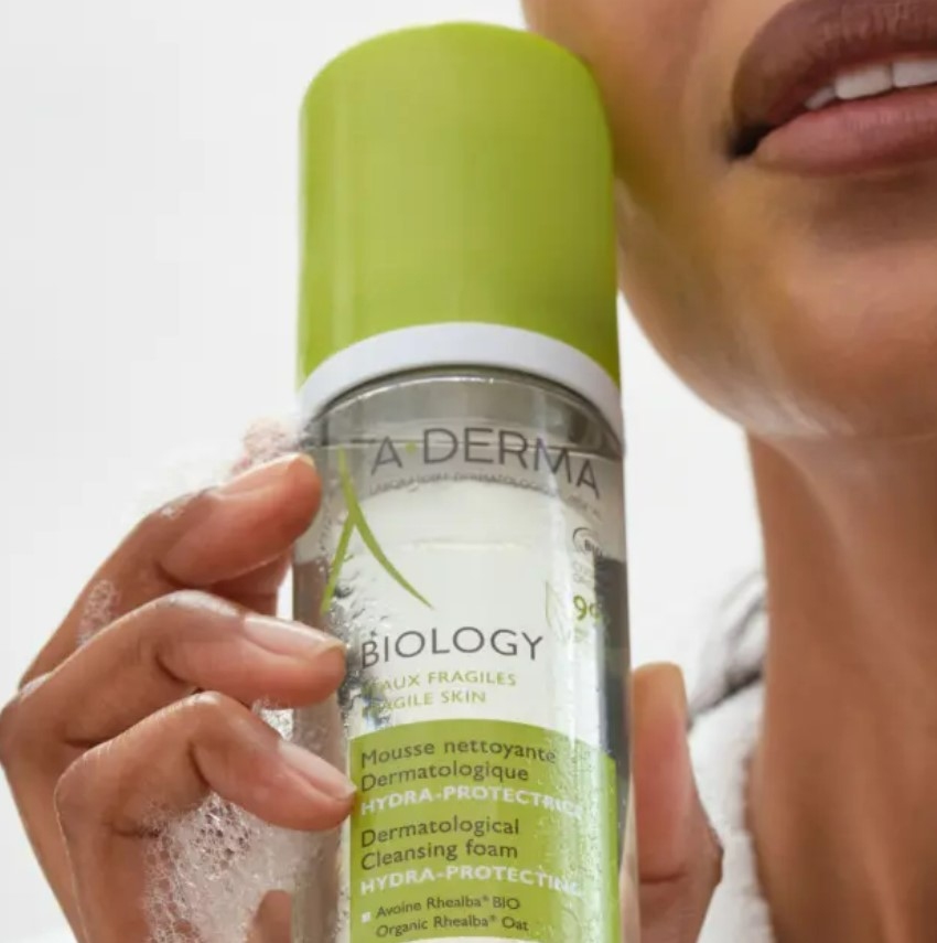 a-derma-biology-mousse-nettoyante-dermatologique-hydra-protectrice-visage-150ml-visage-promotion-achat-commande-parapharmacie