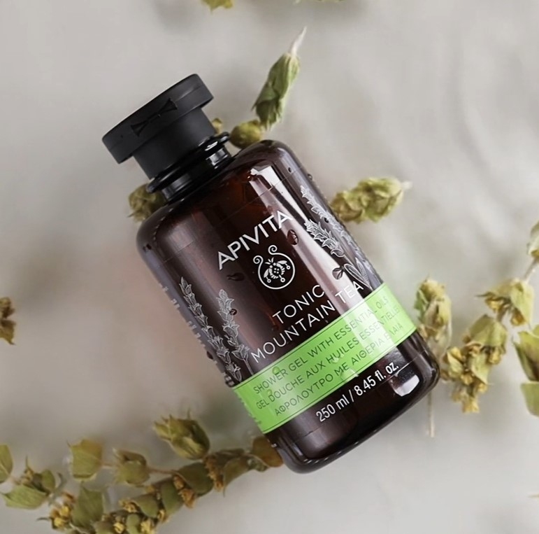 apivita-tonic-mountain-tea-gel-douche-aux-huiles-essentielles-250-ml-composition-pharmaglobe.lu