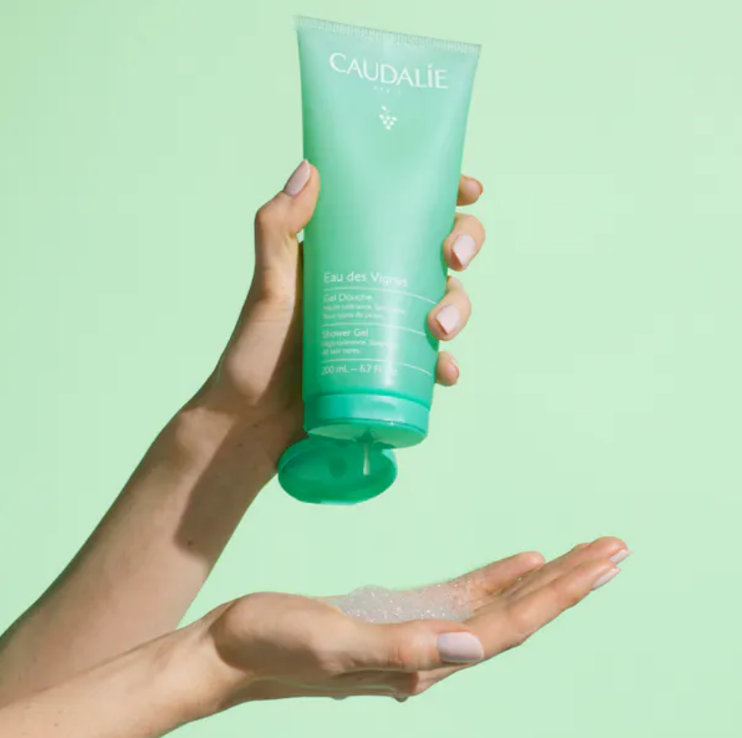 caudalie-gel-douche-eau-vignes-corps-tube-200ml-notes-petillantes-bergamote-iris-musc-blanc-produit-promo-vente-prix-web-avis-pharmacie-en-ligne-luxembourg-pharmaglobe.lu