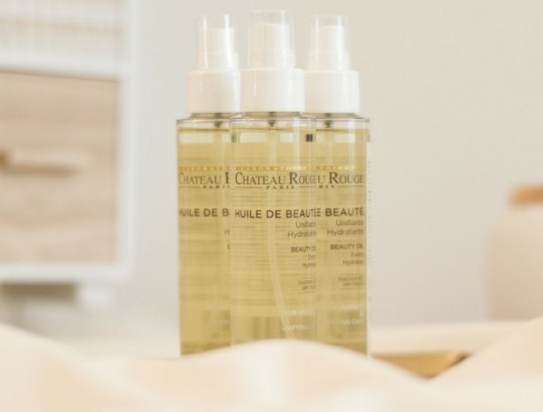 chateau-rouge-huile-hydratante-unifiante-corps-avis-pharmaglobe.lu