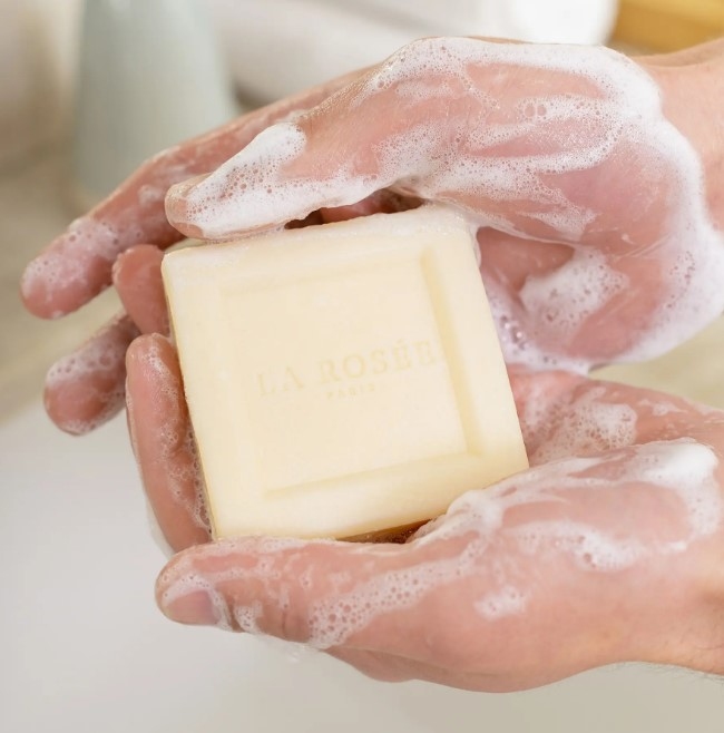 la-rosee-savon-surgras-ultra-doux-au-beurre-karite-bio-100g-visage-corps-commande-promotion-vente-achat-prix-avis-parapharmacie