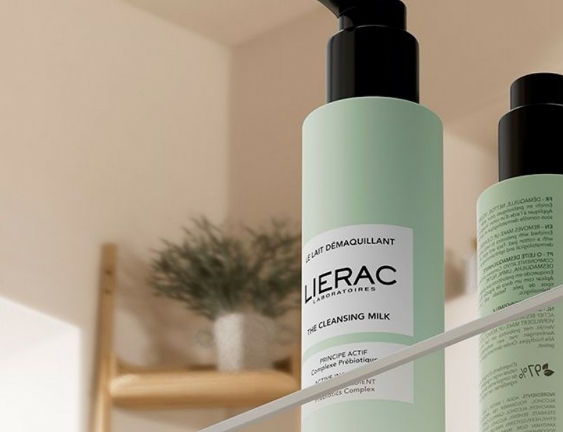 lierac-le-lait-demaquillant-flacon-pompe-200-ml-visage-yeux-prebiotiques-marin-produit-description-prix-avis-pharmacie-en-ligne-luxembourg-pharmaglobe.lu