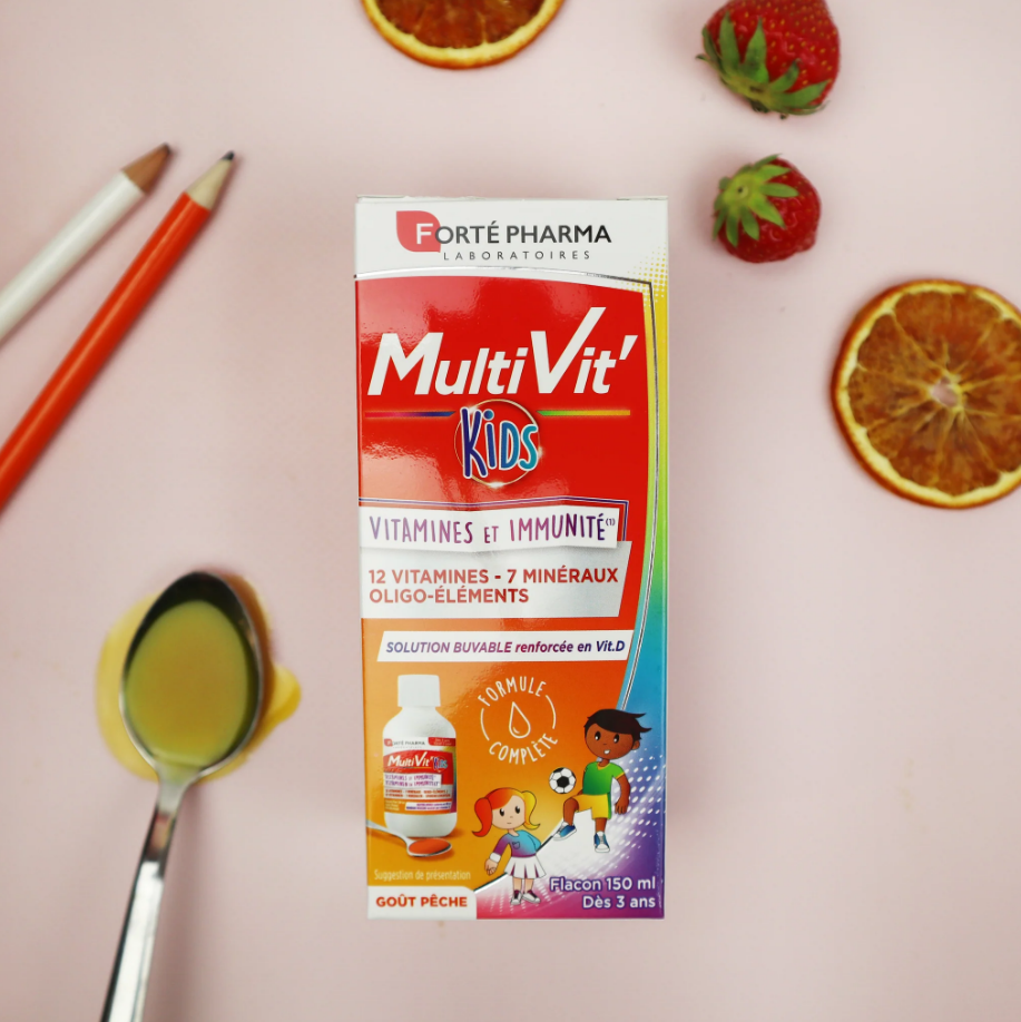 multivit-kids-solution-buvable-concentre-gout-peche-flacon-150ml-forte-pharma-multivitkids-des-3-ans-produit-promo-vente-prix-web-avis-pharmacie-en-ligne-luxembourg-pharmaglobe.lu