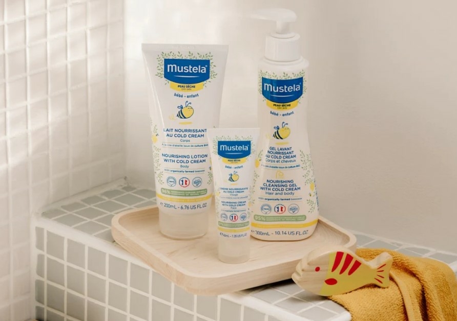 mustela-creme-nourrissante-au-cold-cream-a-la-cire-d-abeille-bio-peau-seche-40-ml-mustela-bebe-cosmetique-description-pharmacie-en-ligne-luxembourg-pharmaglobe.lu