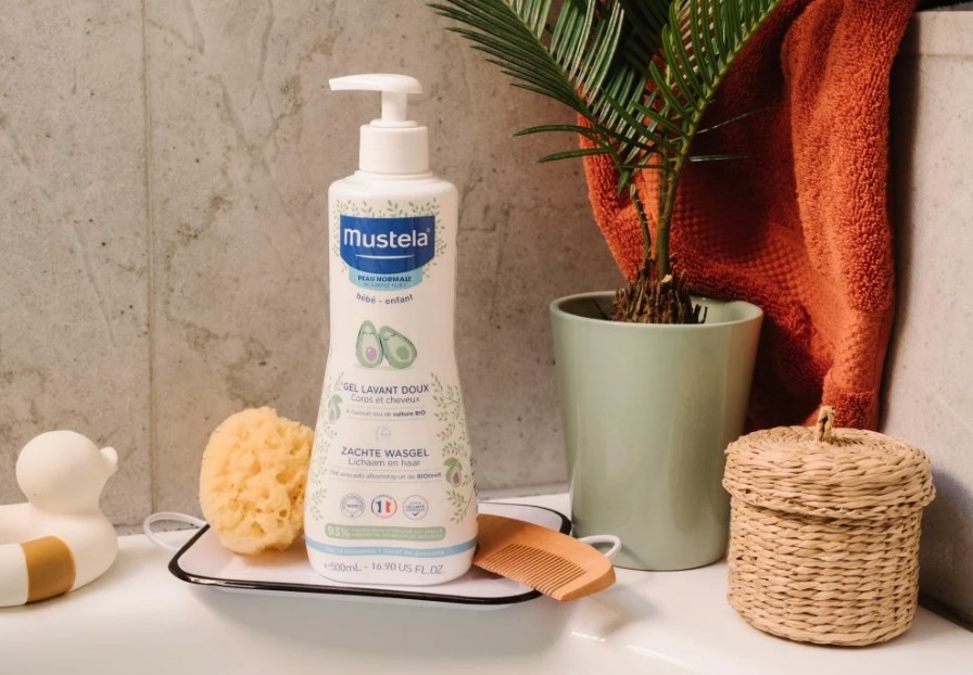 mustela-gel-lavant-doux-peau-normale-flacon-500-ml-mustela-bebe-et-enfant-description-pharmacie-en-ligne-luxembourg-pharmaglobe.lu