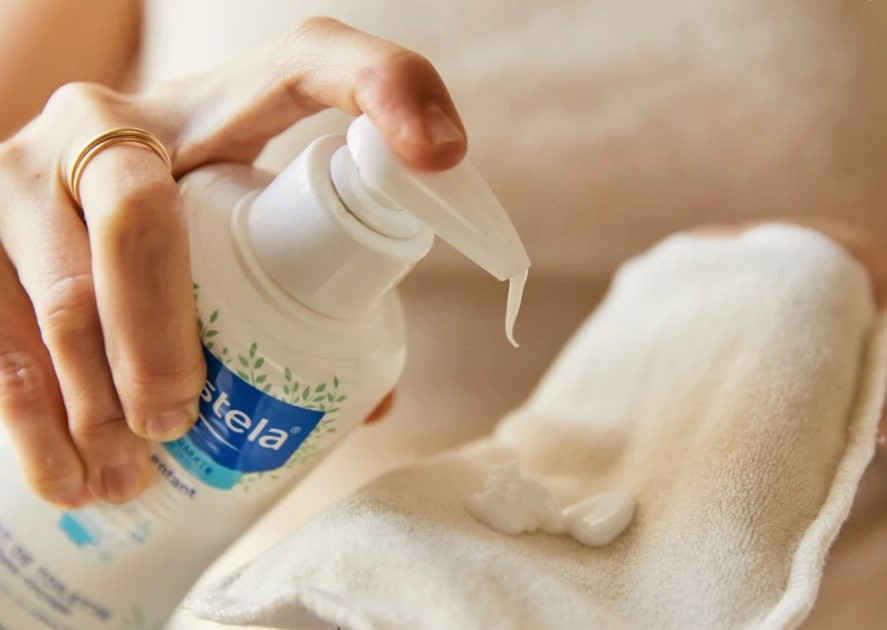 mustela-lait-de-toilette-sans-rincage-a-l-avocat-bio-flacon-750-ml-mustela-bebe-description-pharmacie-en-ligne-luxembourg-pharmaglobe.lu