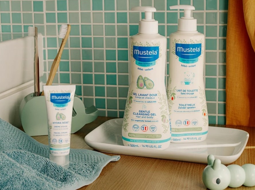 mustela-lait-de-toilette-sans-rincage-a-l-avocat-bio-flacon-200-ml-mustela-bebe-enfant-description-pharmacie-en-ligne-luxembourg-pharmaglobe.lu