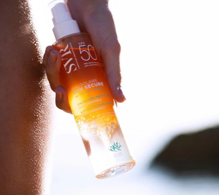 svr-sun-secure-eau-solaire-spf-50-eau-solaire-protectrice-visage-corps-commande-livraison-achat-produit-promo-vente-meilleur-prix-avis
