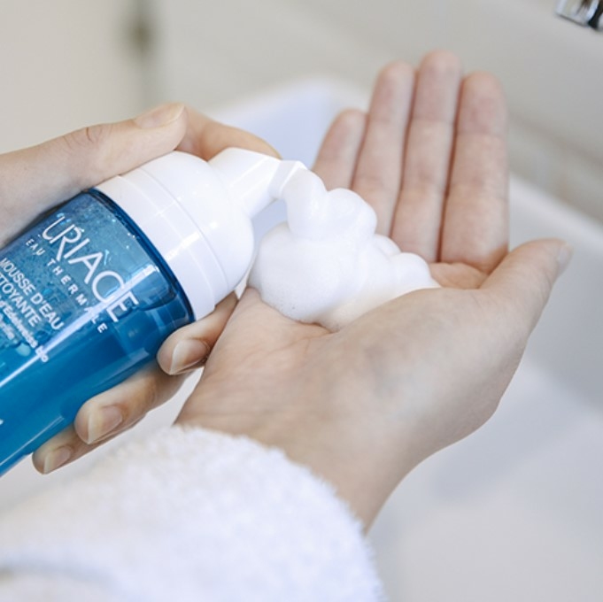 uriage-mousse-d-eau-nettoyante-flacon-150-ml-visage-yeux-produit-description-pharmacie-en-ligne-luxembourg-pharmaglobe.lu